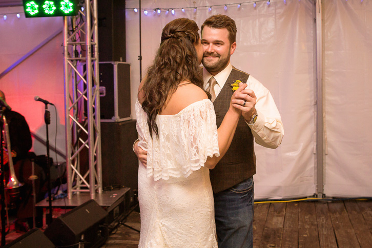 Joe Pool Lake Wedding by Dallas Wedding PHotographers - K & S Ph